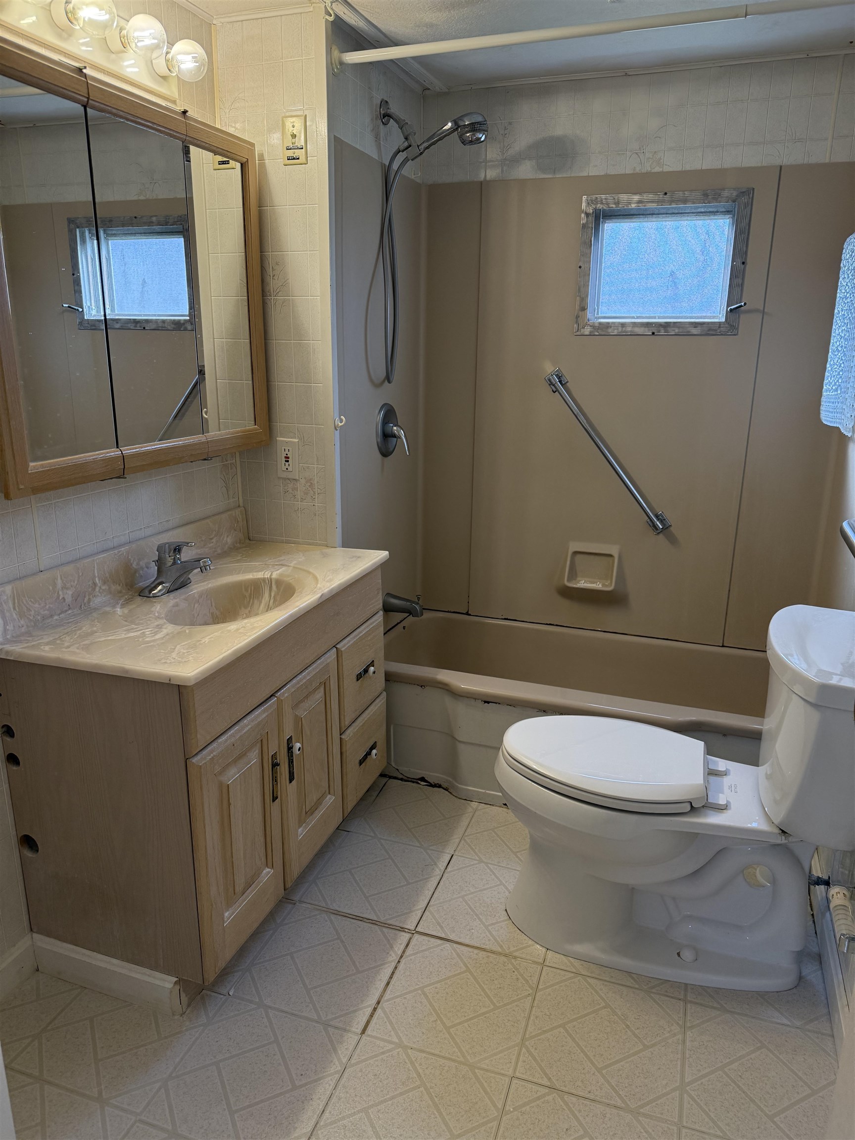 97 Fordway Extension, Unit 3 Derry, NH 03038 - Photo 10 of 13