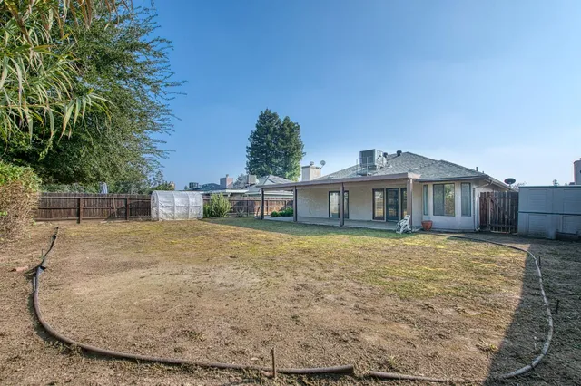 $425,000 | 1495 Purvis Avenue, Clovis, CA 93611