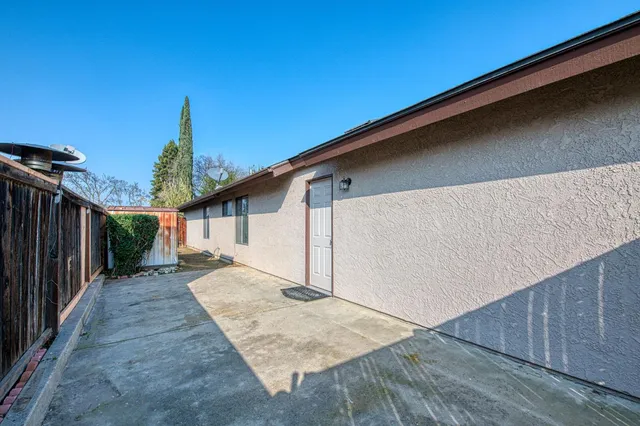 $425,000 | 1495 Purvis Avenue, Clovis, CA 93611