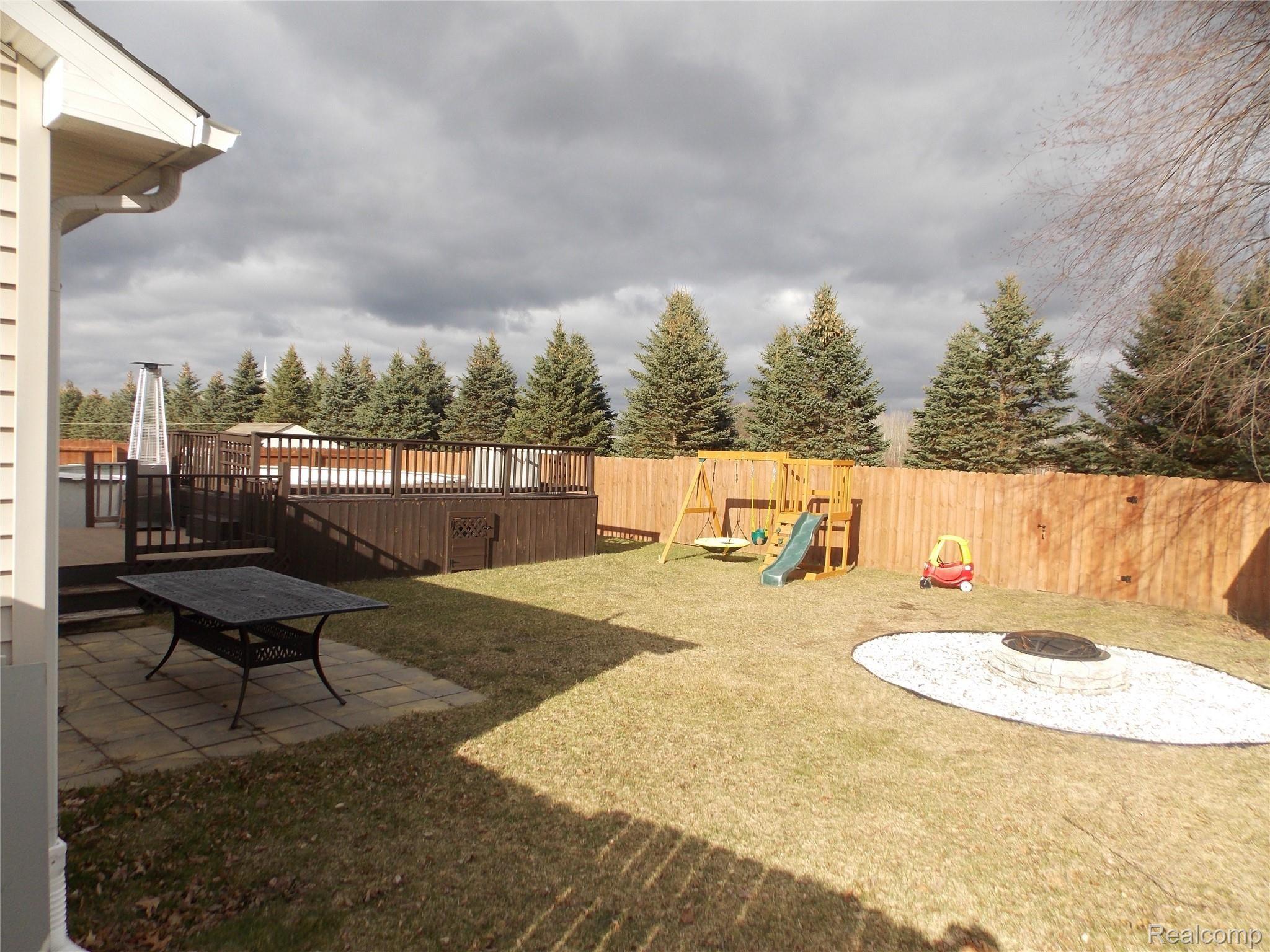 8018 Morrish Road Flushing, MI 48433 - Photo 21 of 24 DSCN0168.JPG