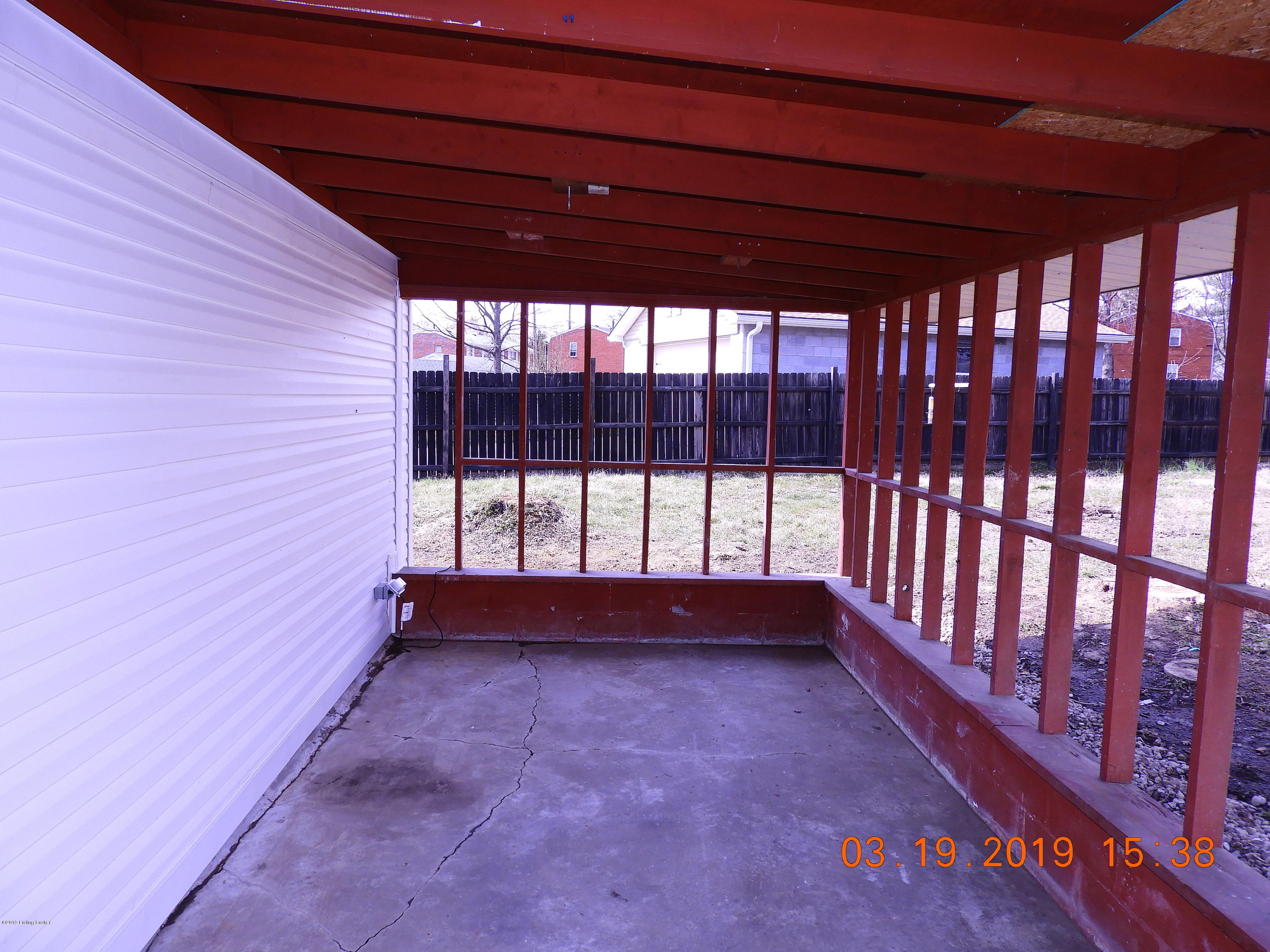 301 Mac Brae Road Louisville, KY 40214 - Photo 14 of 52 DSCN3337