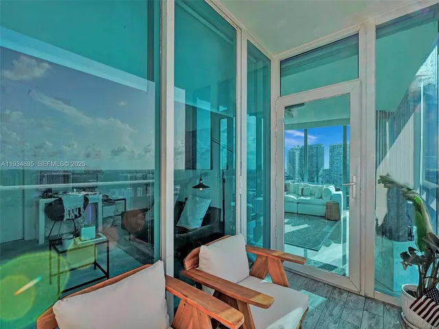 $4,900 | 601 Northeast 36th Street, Unit 1801, Miami, FL 33137