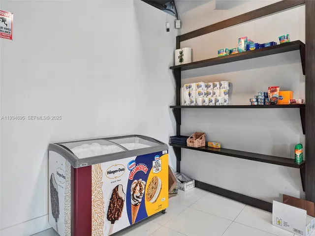 $4,900 | 601 Northeast 36th Street, Unit 1801, Miami, FL 33137