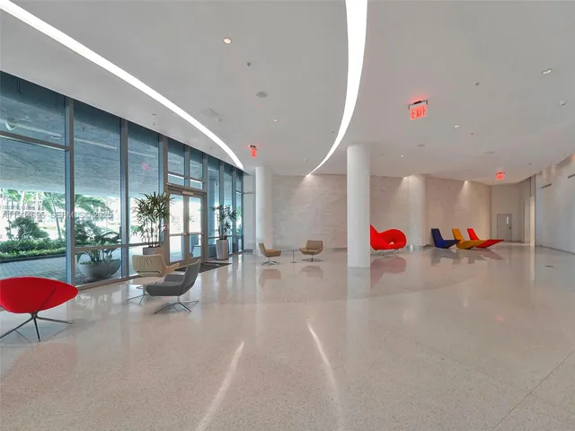 $4,900 | 601 Northeast 36th Street, Unit 1801, Miami, FL 33137