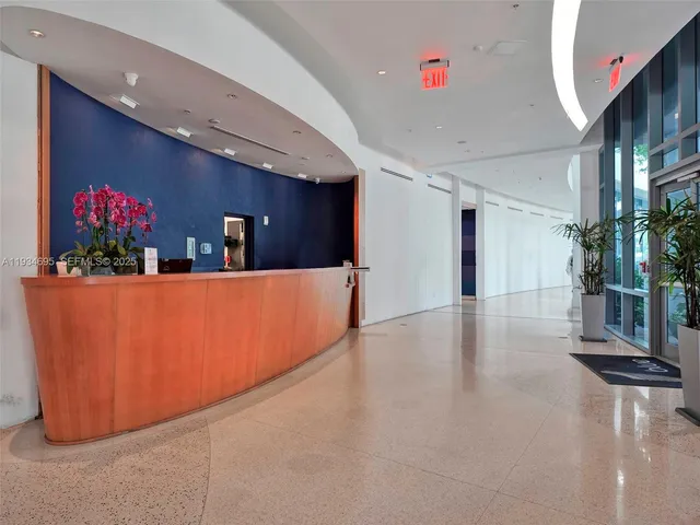 $4,900 | 601 Northeast 36th Street, Unit 1801, Miami, FL 33137