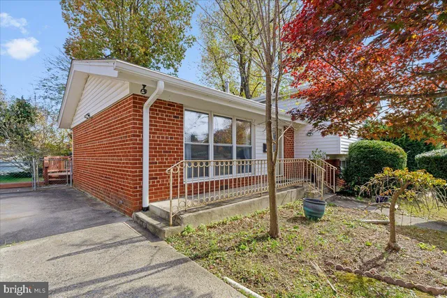 $550,000 | 13103 Magellan Avenue, Rockville, MD 20853