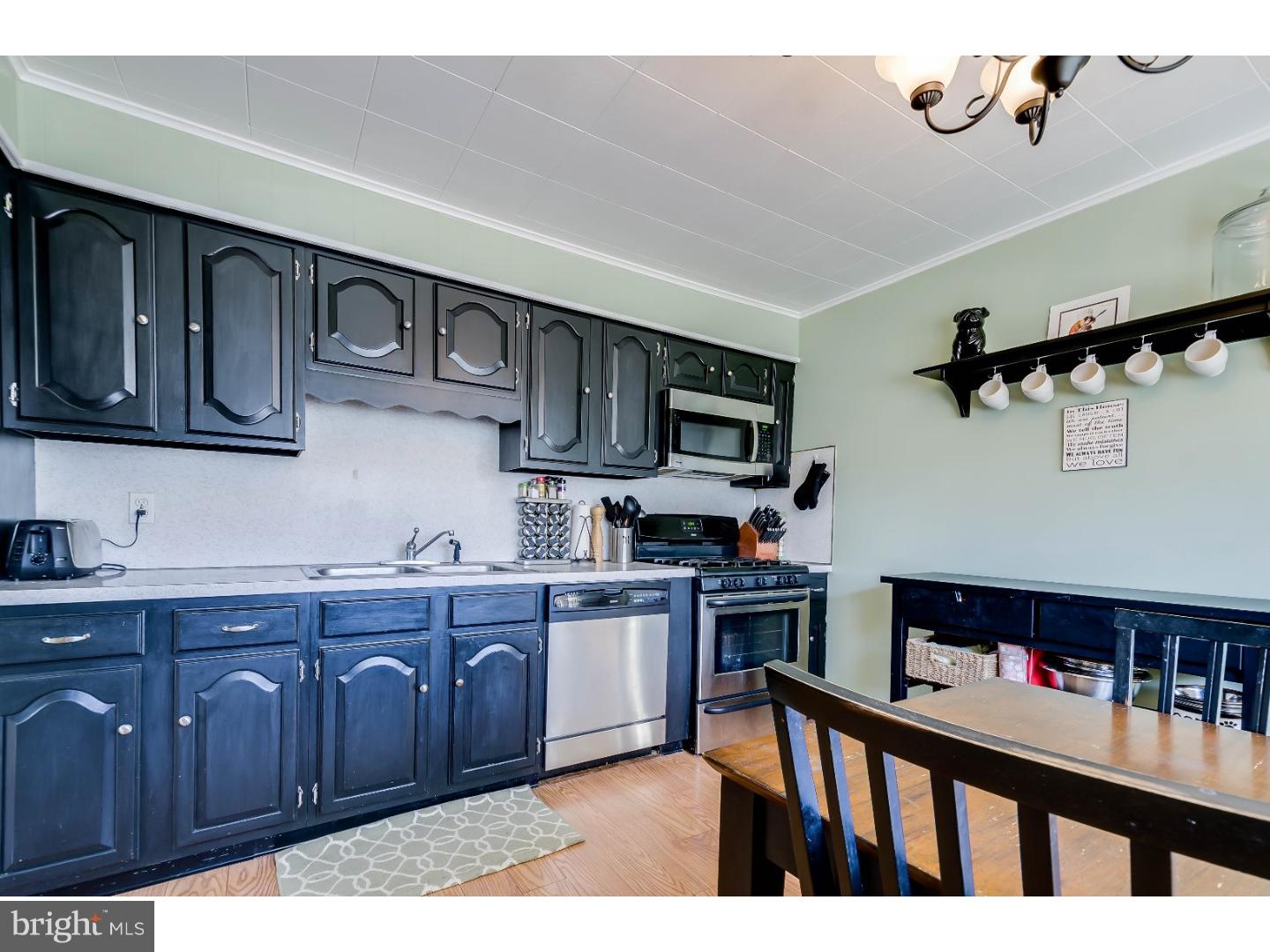 97 Falmouth Road Hamilton, NJ 08620 - Photo 8 of 25