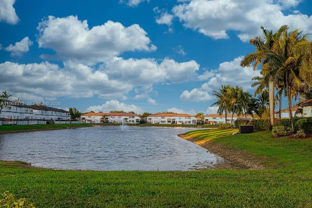 $4,000 | Islands of Doral, Doral, FL 33178