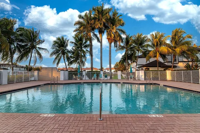 $4,000 | Islands of Doral, Doral, FL 33178