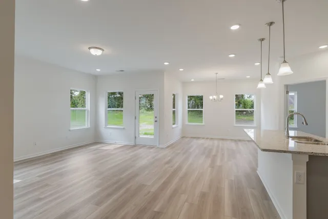 $389,990 | 569 Nightengale Ridge Drive, Columbia, TN 38401