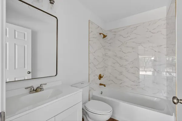 $2,400 | 2101 Southeast Holland Street, Port St. Lucie, FL 34952