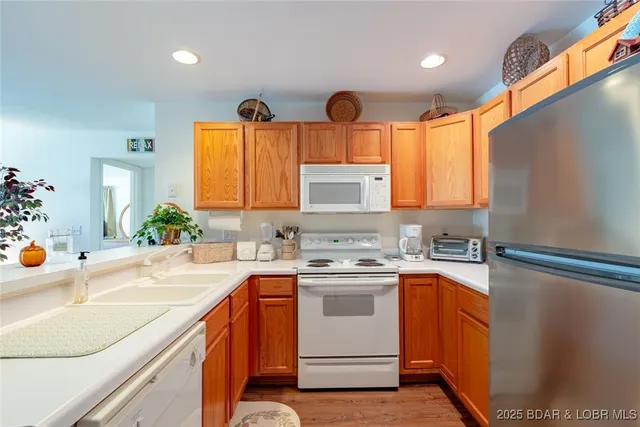 $345,000 | 164 Cedar Glen Drive, Unit 3E, Camdenton, MO 65020