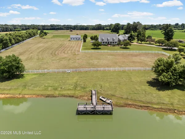 $999,000 | 1646 Valentine Road, Holly Springs, MS 38635