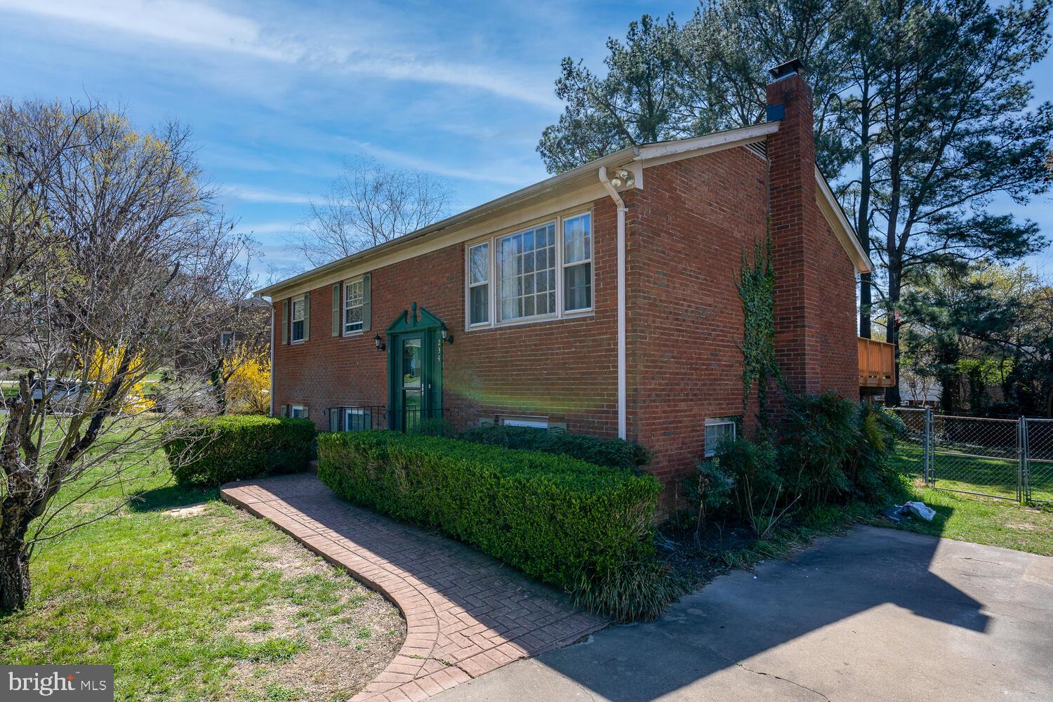 234 North Randolph Road Fredericksburg, VA 22405 - Photo 4 of 52