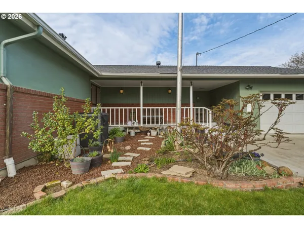 $450,000 | 412 Southwest Parkview Street, Milton Freewater, OR 97862