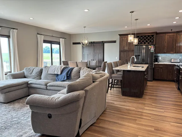 $675,000 | 1145 Horatio Street, Fairmont, MN 56031