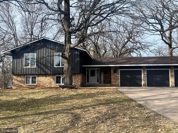 $450,000 | 203 Douglas Drive, Buffalo, MN 55313