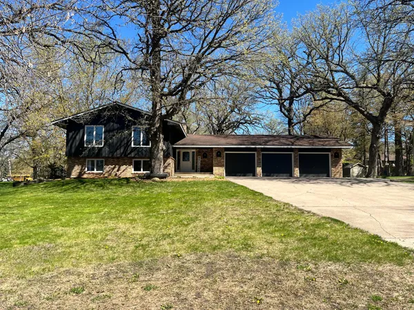 $434,900 | 203 Douglas Drive, Buffalo, MN 55313