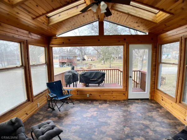 $434,900 | 203 Douglas Drive, Buffalo, MN 55313