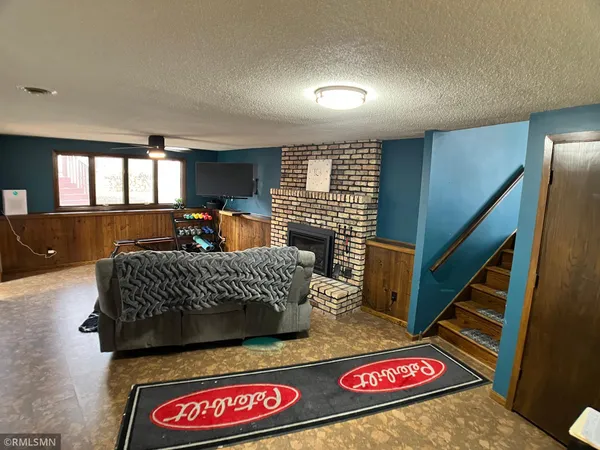 $434,900 | 203 Douglas Drive, Buffalo, MN 55313