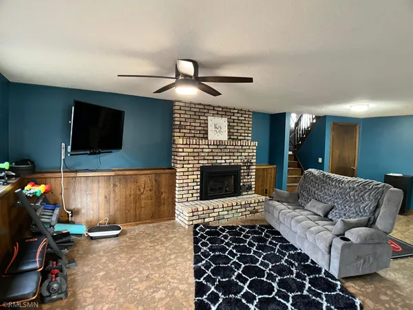 $434,900 | 203 Douglas Drive, Buffalo, MN 55313