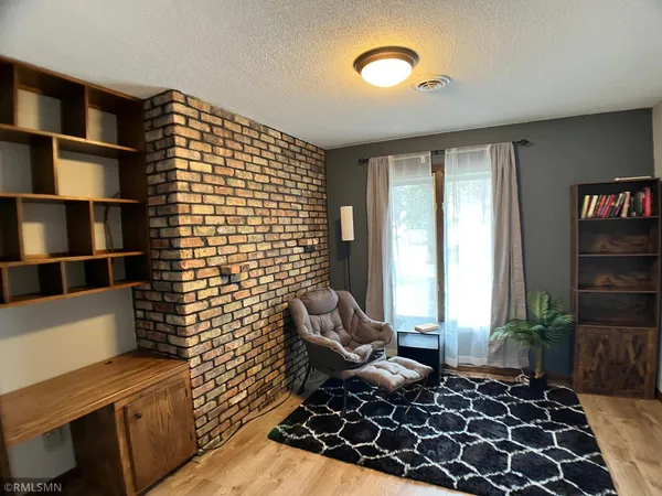 $434,900 | 203 Douglas Drive, Buffalo, MN 55313