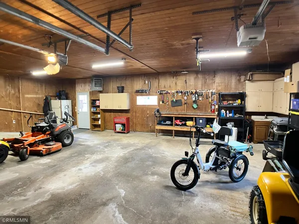 $434,900 | 203 Douglas Drive, Buffalo, MN 55313