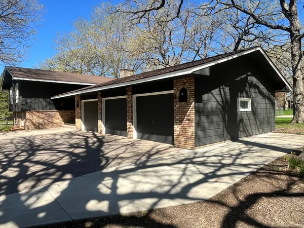 $434,900 | 203 Douglas Drive, Buffalo, MN 55313