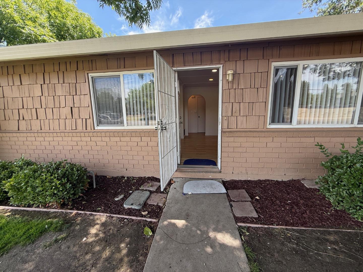 2505 Prescott Road, Unit 1 Modesto, CA 95350 - Photo 5 of 42 a front view of a house