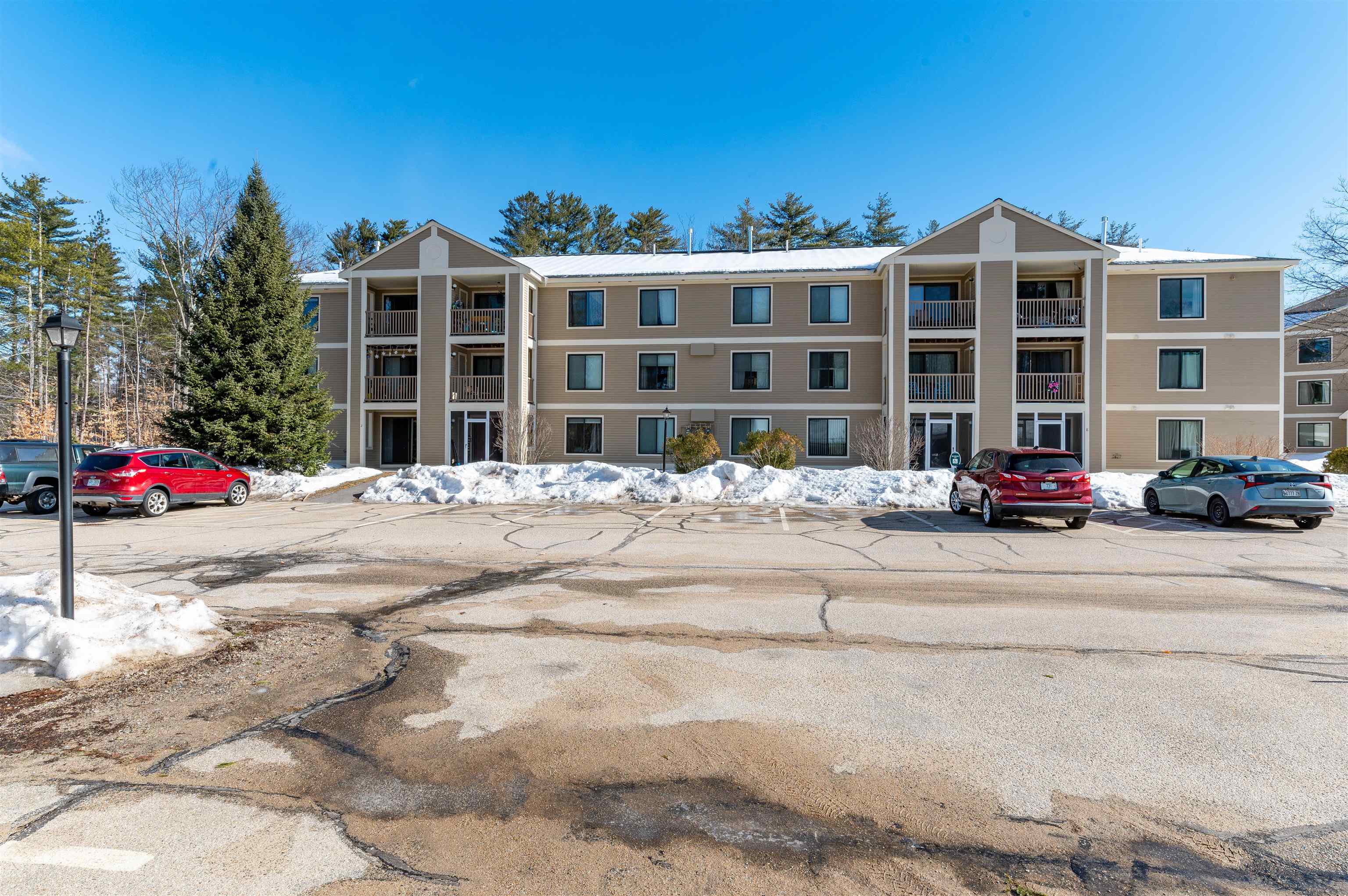 19 Saco Street, Unit 2 Conway, NH 03813 - Photo 17 of 18