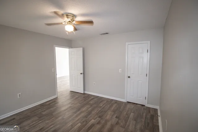 $900 | 140 Lanier Drive, Unit 142, Statesboro, GA 30458