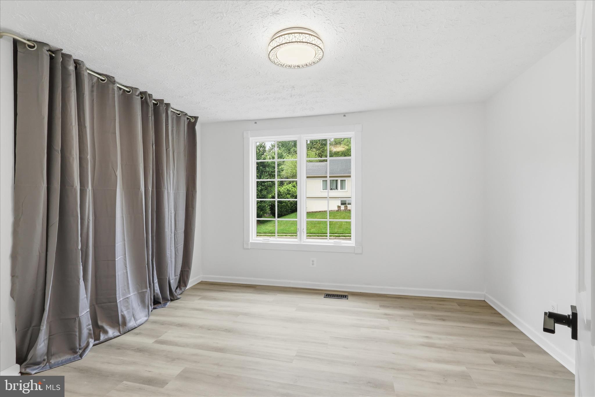 12821 Pinecrest Road Herndon, VA 20171 - Photo 18 of 42