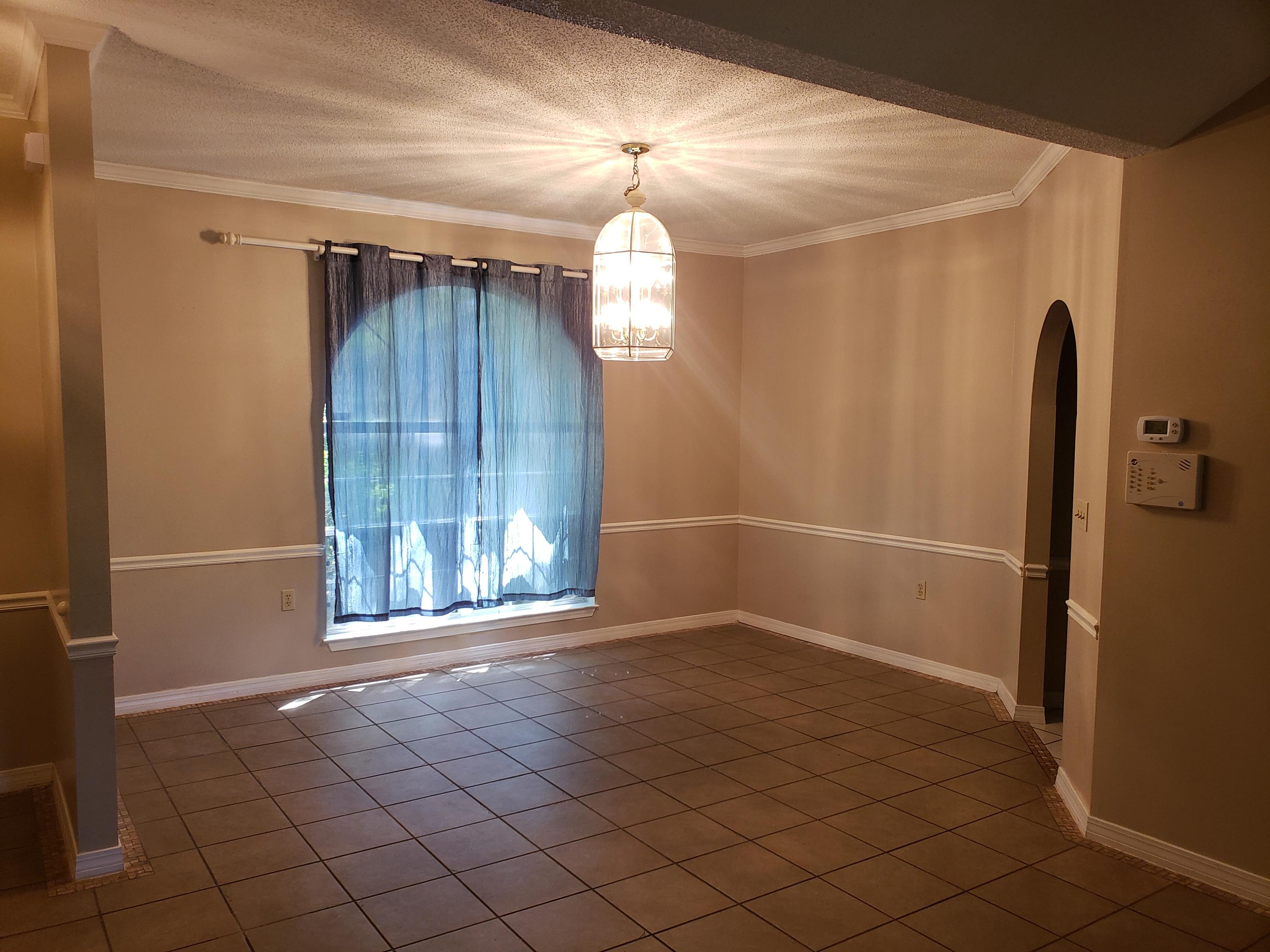 108 Chippewa Trail Crestview, FL 32536 - Photo 3 of 19 20200415_140503