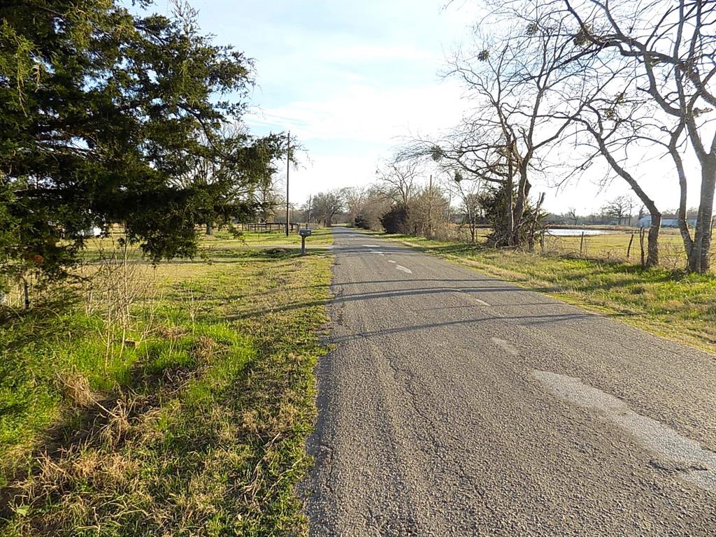 3410 County Road 3410 Emory, TX 75440 - Photo 4 of 12 Rs County Road 3410 in front of property entrance
