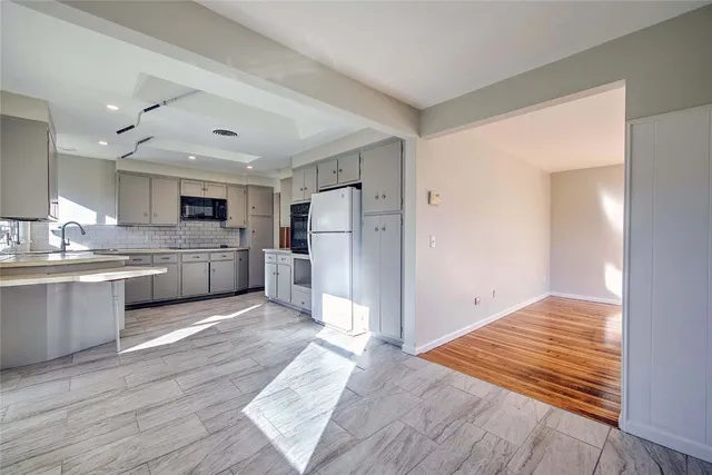 $2,800 | 78 Devonshire Street, Providence, RI 02908