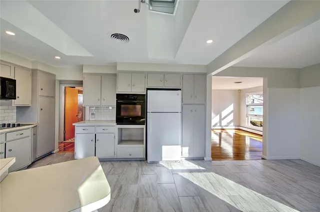 $2,800 | 78 Devonshire Street, Providence, RI 02908