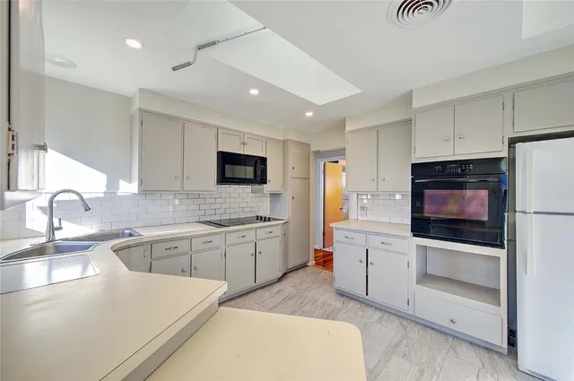 $2,800 | 78 Devonshire Street, Providence, RI 02908