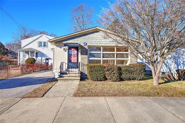 $2,800 | 78 Devonshire Street, Providence, RI 02908