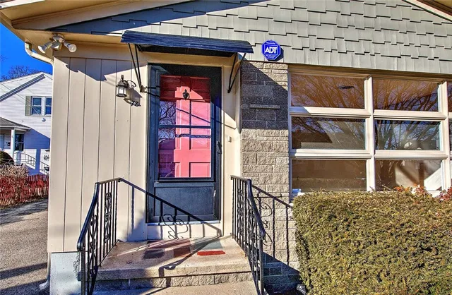 $2,800 | 78 Devonshire Street, Providence, RI 02908