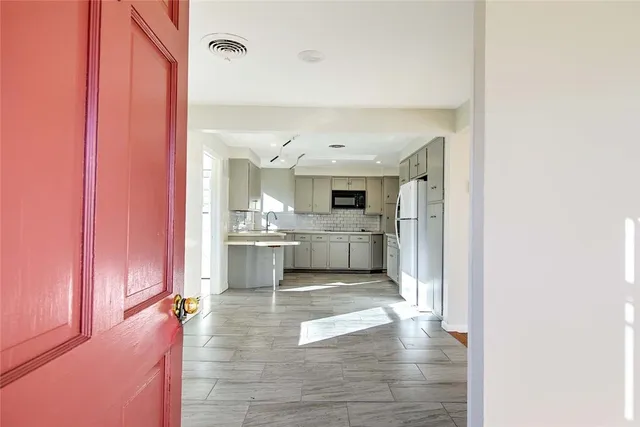 $2,800 | 78 Devonshire Street, Providence, RI 02908