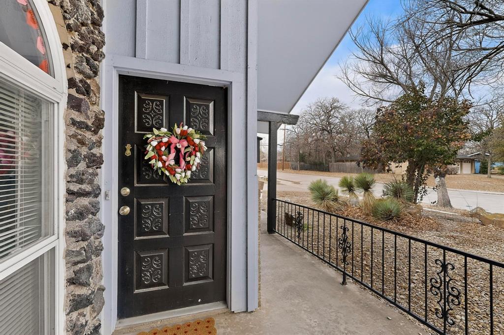 153 Sheri Lane Hurst, TX 76053 - Photo 2 of 16 157 Side