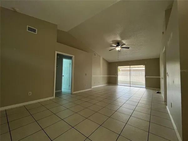 $2,195 | 1465 Tiverton Drive, Brandon, FL 33511