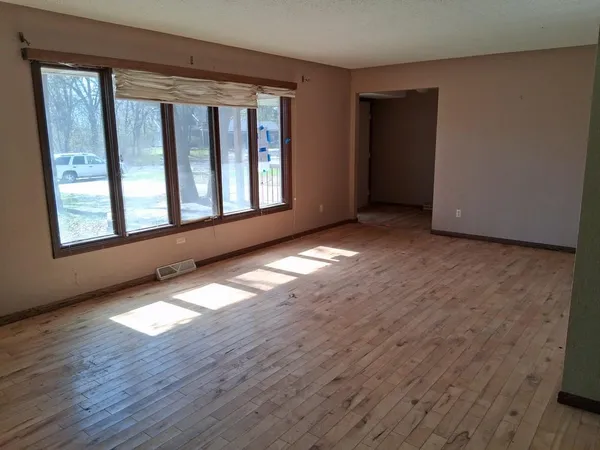 $250,000 | 1919 Summit Drive, St. Cloud, MN 56303