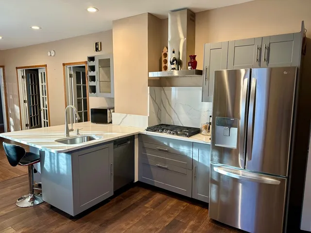 $249,900 | 908 North Raynor Avenue, Joliet, IL 60435