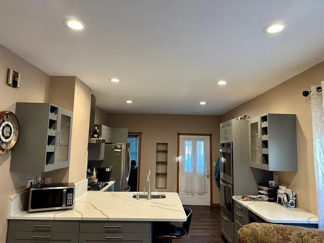 $249,900 | 908 North Raynor Avenue, Joliet, IL 60435