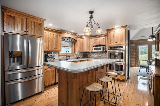 $795,000 | 6998 Lyman Road, Mound City, KS 66056