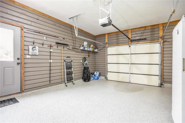 $795,000 | 6998 Lyman Road, Mound City, KS 66056