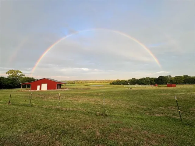 $795,000 | 6998 Lyman Road, Mound City, KS 66056