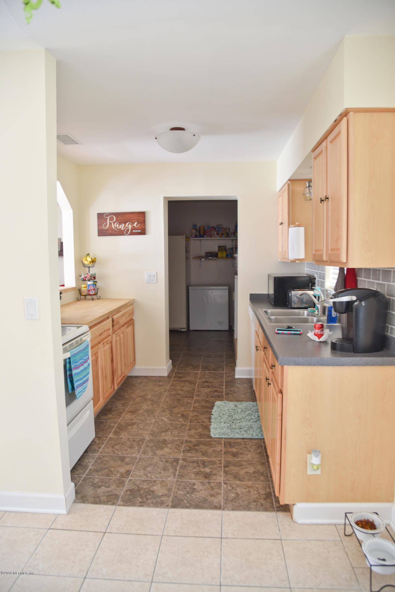 6223 Shetland Road Jacksonville, FL 32277 - Photo 6 of 26 DSC_0039