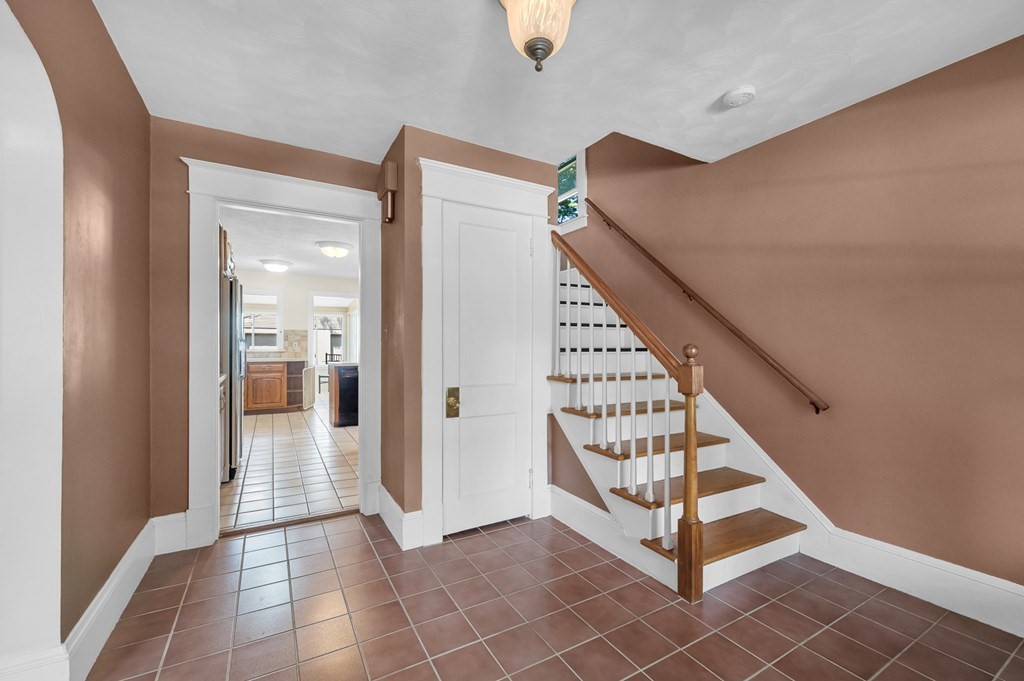 100 Bronson Terrace Springfield, MA 01108 - Photo 7 of 42 Gallery Image 7